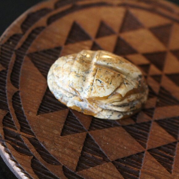 Crystal - Picture Jasper Scarab - Picture 1 of 10